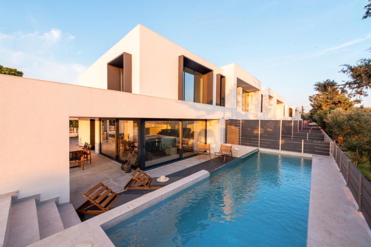 Serene Seafront Villas Nea Iraklia Exterior photo